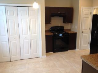 2814 Emerald Ct, Atlanta GA  30311-1577 exterior