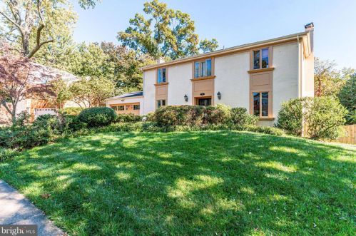 1325 Macbeth St, Mc Lean, VA 22102-2736