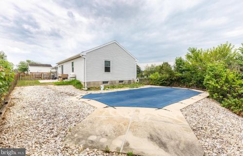 453 Columbus Ave, Littlestown PA 17340-1519 exterior