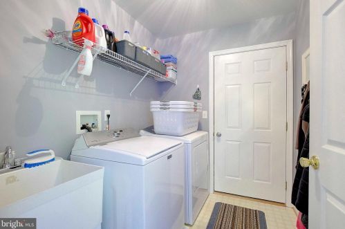 831 Alameda Dr, Huntingtown MD 20639-9510 exterior