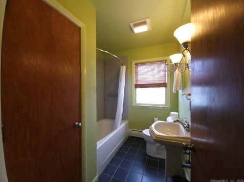 11 Reed St, Vernon CT 06066-3730 exterior