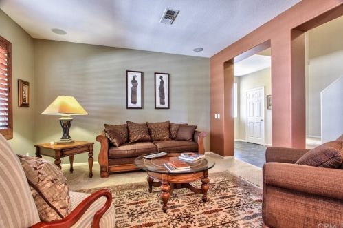 31929 Avenida Enrique, Temecula CA 92591-2145 exterior