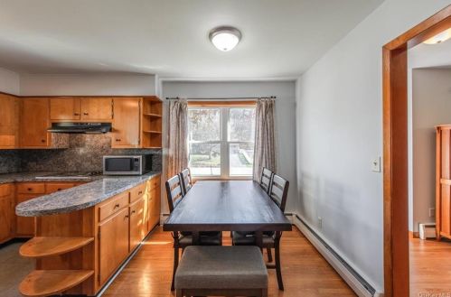 11 Stanley St, Poughkeepsie NY 12603-1429 exterior