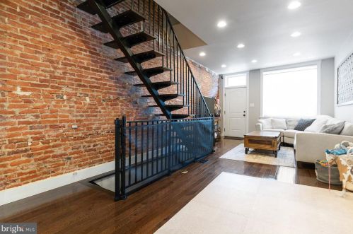 525 Christian St, Philadelphia PA  19147-4003 exterior