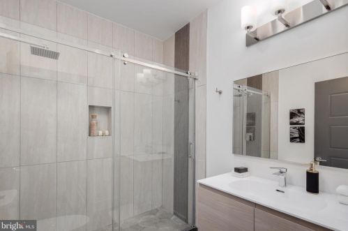 3619 Georgia Ave, Washington DC  20010-1620 exterior