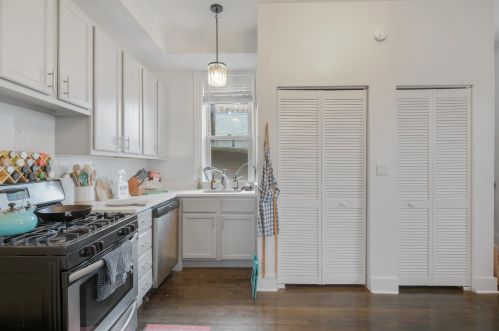 2357 Ohio St, Chicago IL 60624-1443 exterior