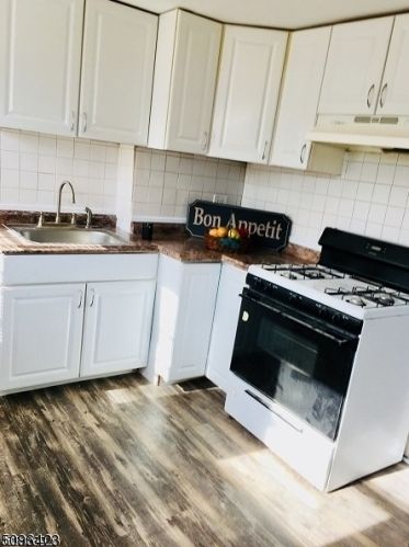 36 Glover Ave, West Paterson NJ  07424-2808 exterior