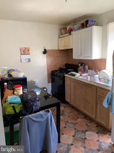 101 6 St, Darby PA 19023-2305 exterior