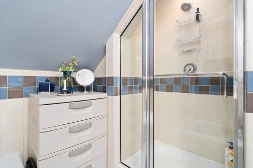 3324 Illinois Ave, Milwaukee WI 53207-3714 exterior