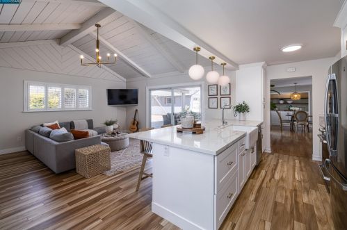 1962 Elinora Dr, Concord CA  94523-2828 exterior