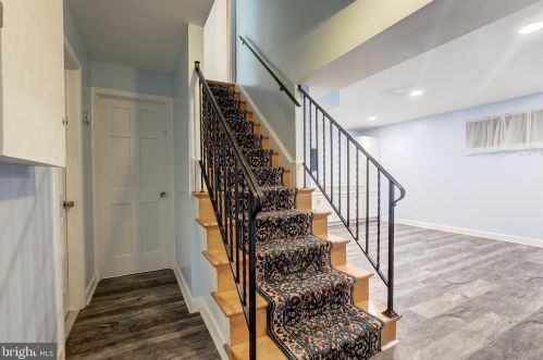 2998 Glenora Ln, Rockville MD 20850-3055 exterior