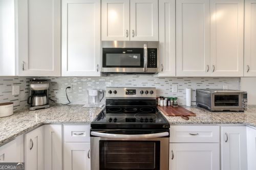 744 Garibaldi St, Atlanta GA  30310-2171 exterior