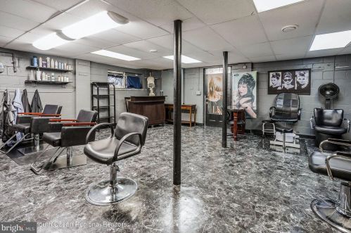 4 Vine St, Berkeley Township NJ 08721-2420 exterior