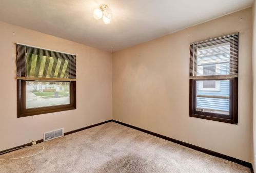 300 80, Milwaukee WI 53214-4548 exterior