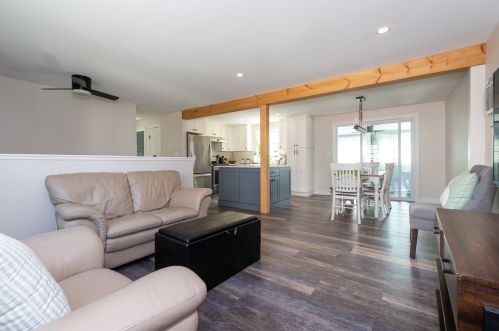 8 Foxglove Ter, Concord NH 03303-3419 exterior