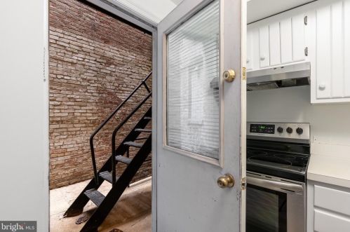 1830 California St, Washington DC  20009-1887 exterior