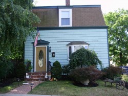 23 Adams Ave, Newton, MA 02465-1001