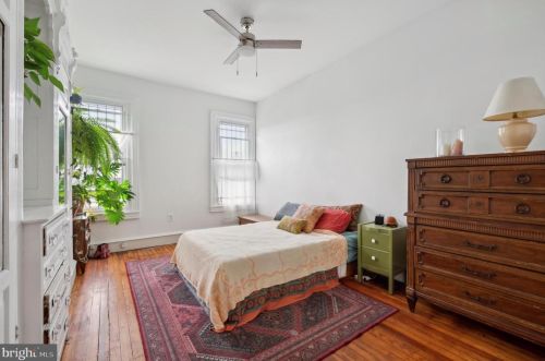 4817 Fairmount Ave, Philadelphia PA 19123-1901 exterior