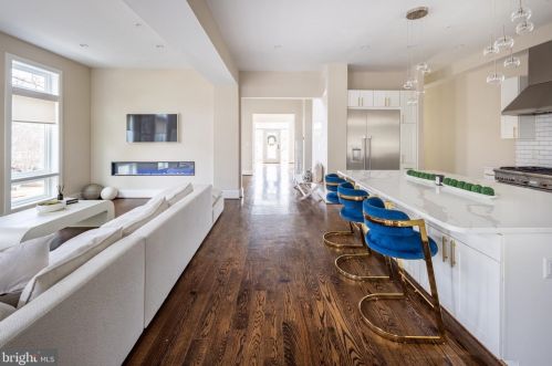 1270 Lawrence St, Washington DC  20017-4027 exterior