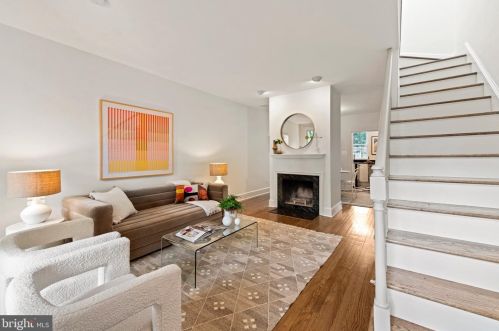 1233 Duncan Pl, Washington, DC 20002-6335