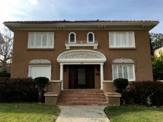 1231 St Andrews Pl, Los Angeles CA  90038-2211 exterior