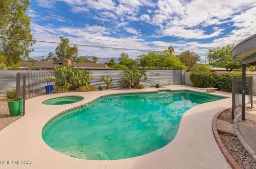 5441 7 St, Tucson AZ 85719-5410 exterior