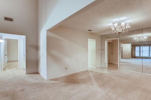 8114 Ct, Austin TX 78759-8726 exterior