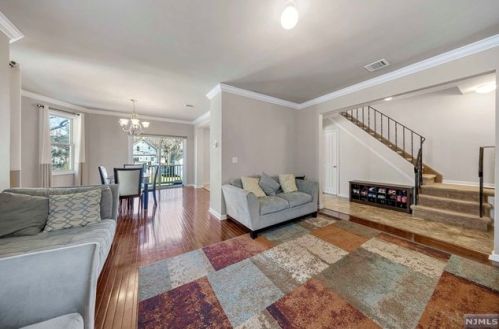 571 Kipp St, Teaneck NJ 07666-1648 exterior