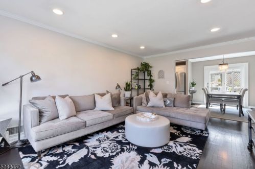 87 Mapes Ave, Springfield, NJ 07081-3219