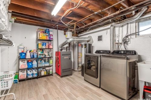 108 Fenimore St, Valley Stream NY 11580-3407 exterior