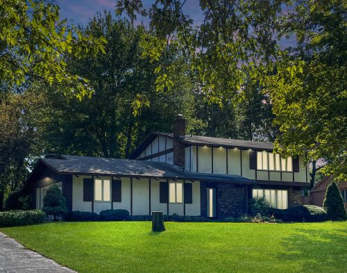 5205 Hitching Post Rd, Kalamazoo, MI 49009-3817