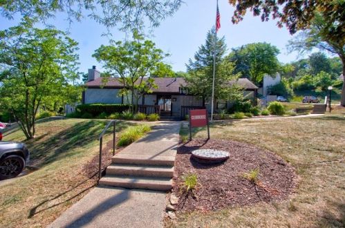 2034 Swallow Hill Rd, Pittsburgh PA  15220-1646 exterior