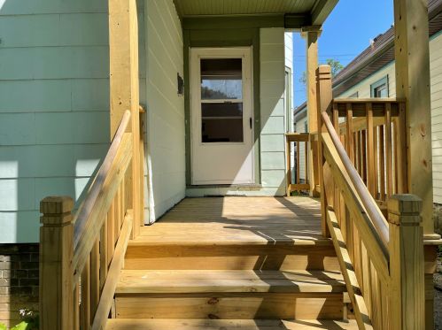 3304 Bartlett Ave, Milwaukee WI  53211-3024 exterior