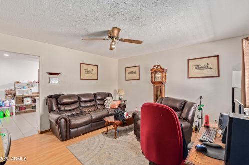 2045 Cholla St, Phoenix AZ 85029-3820 exterior