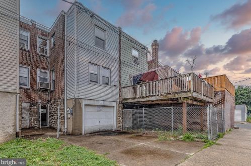 6465 Ditman St, Philadelphia PA 19135-2705 exterior