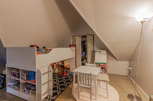 6343 Tripp Ave, Chicago IL 60646-4524 exterior