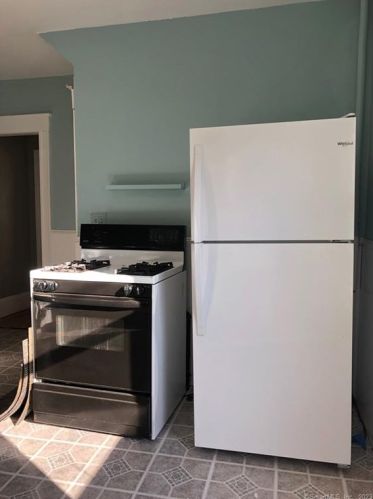 103 Reynolds St, Killingly CT 06239-2951 exterior