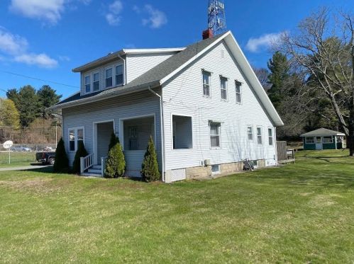 2403 Hartford Ave, Providence, RI 02919-1719