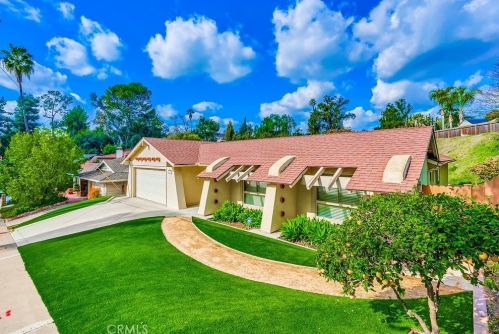 1031 Arroyo Dr, Fullerton, CA 92833-2302