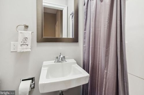 9906 Avenel Farm Dr, Rockville MD 20854-5410 exterior