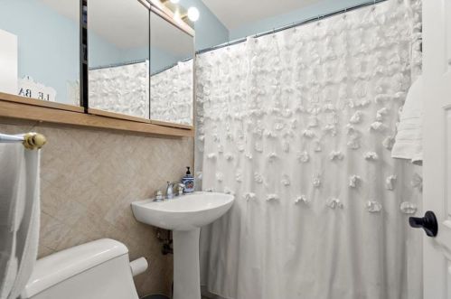 2122 Belvedere Dr, Atlanta GA  30318-1704 exterior