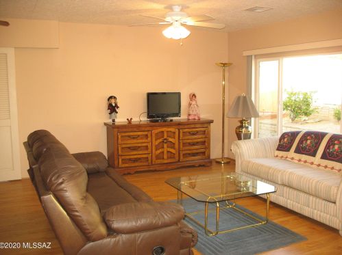 5356 Diamond K St, Tucson AZ 85713-4468 exterior