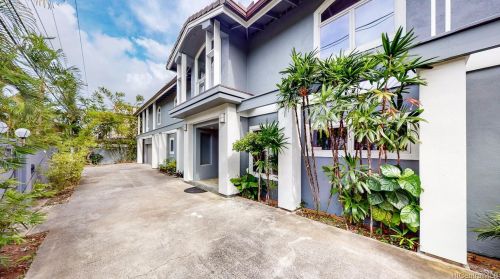 5005 Kalanianaole Hwy, Honolulu HI  96821-1505 exterior
