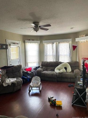 199 Fairview St, New Britain CT 06051-2705 exterior