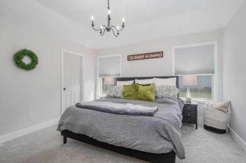 8401 Interlochen St, Kalamazoo MI  49009-3931 exterior