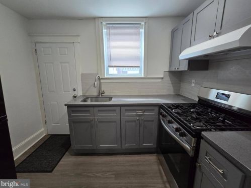 2602 Marshall St, Philadelphia PA 19148-4612 exterior