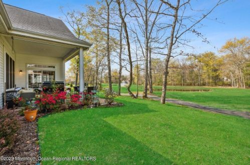 44 Cypress Point Ln, Jackson Twp NJ  08527-4017 exterior