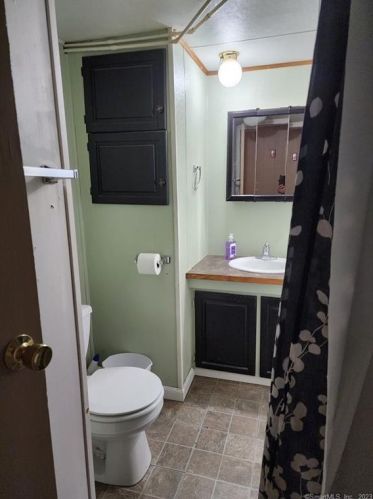 26 Cook Hl Rd, Killingly CT 06239-2241 exterior