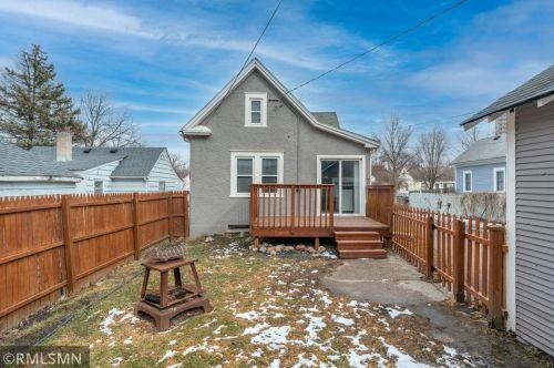 1025 Jameson St, Saint Paul MN 55103-1445 exterior