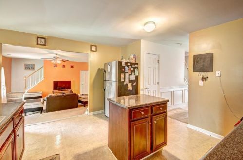 6386 Celtic Dr, Atlanta GA 30331-9414 exterior